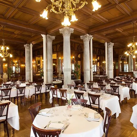 现代大酒店 卢德