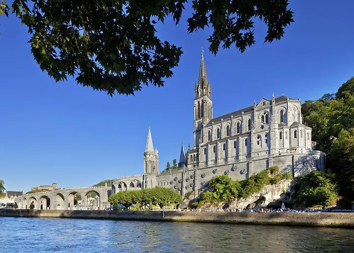 Grand Moderne Szálloda 4*