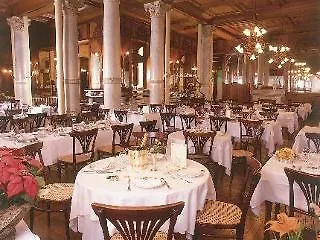 Grand Moderne Szálloda Lourdes