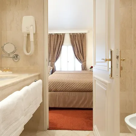 Hotel Grand Moderne Lourdes