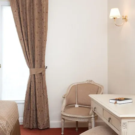 Grand Moderne Hotel