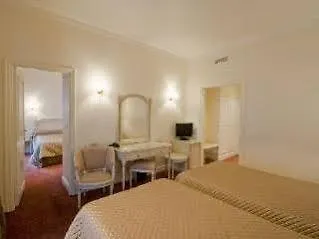 Grand Moderne Hotell 4*