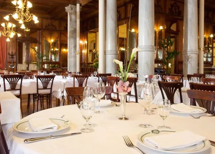 Grand Moderne Hotel 4*