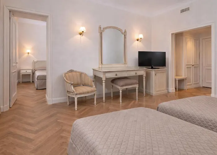 Grand Moderne 4* Lourdes