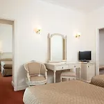 Grand Moderne Lourdes