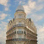 Grand Moderne Lourdes