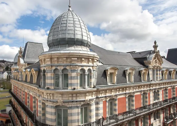 Grand Moderne Hotel 4*