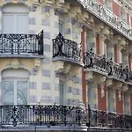 Grand Moderne Hotel