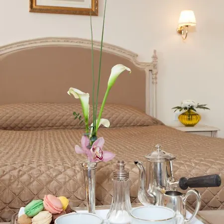 Grand Moderne 4* Lourdes